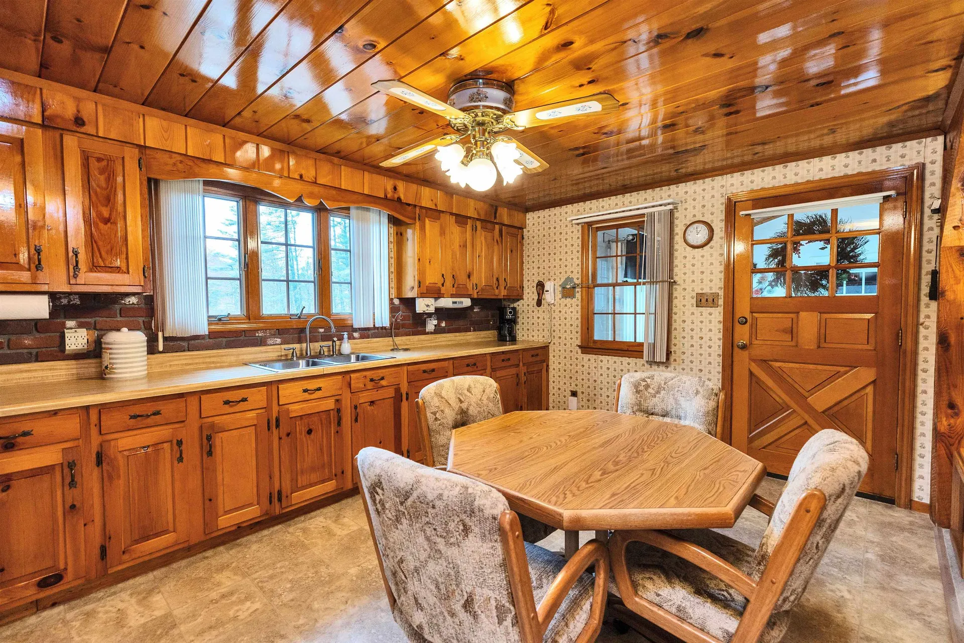 205 Montelona Road Goffstown NH 03045