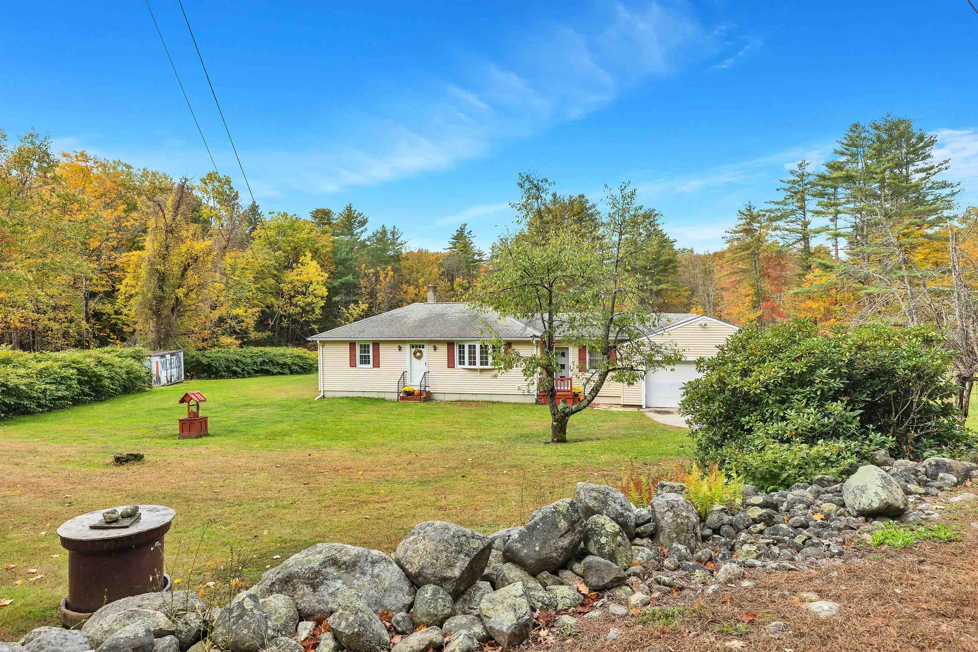 205 Montelona Road Goffstown NH 03045