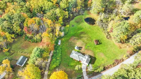 205 Montelona Road Goffstown NH 03045