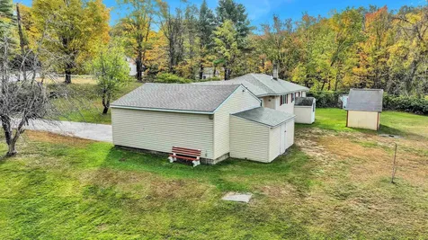 205 Montelona Road Goffstown NH 03045