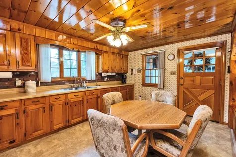 205 Montelona Road Goffstown NH 03045