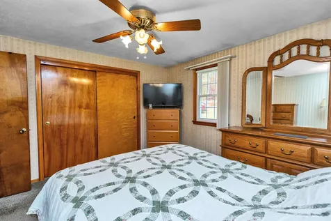 205 Montelona Road Goffstown NH 03045