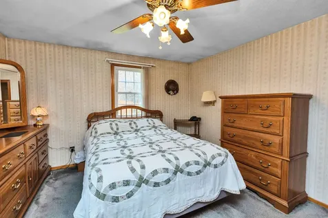 205 Montelona Road Goffstown NH 03045