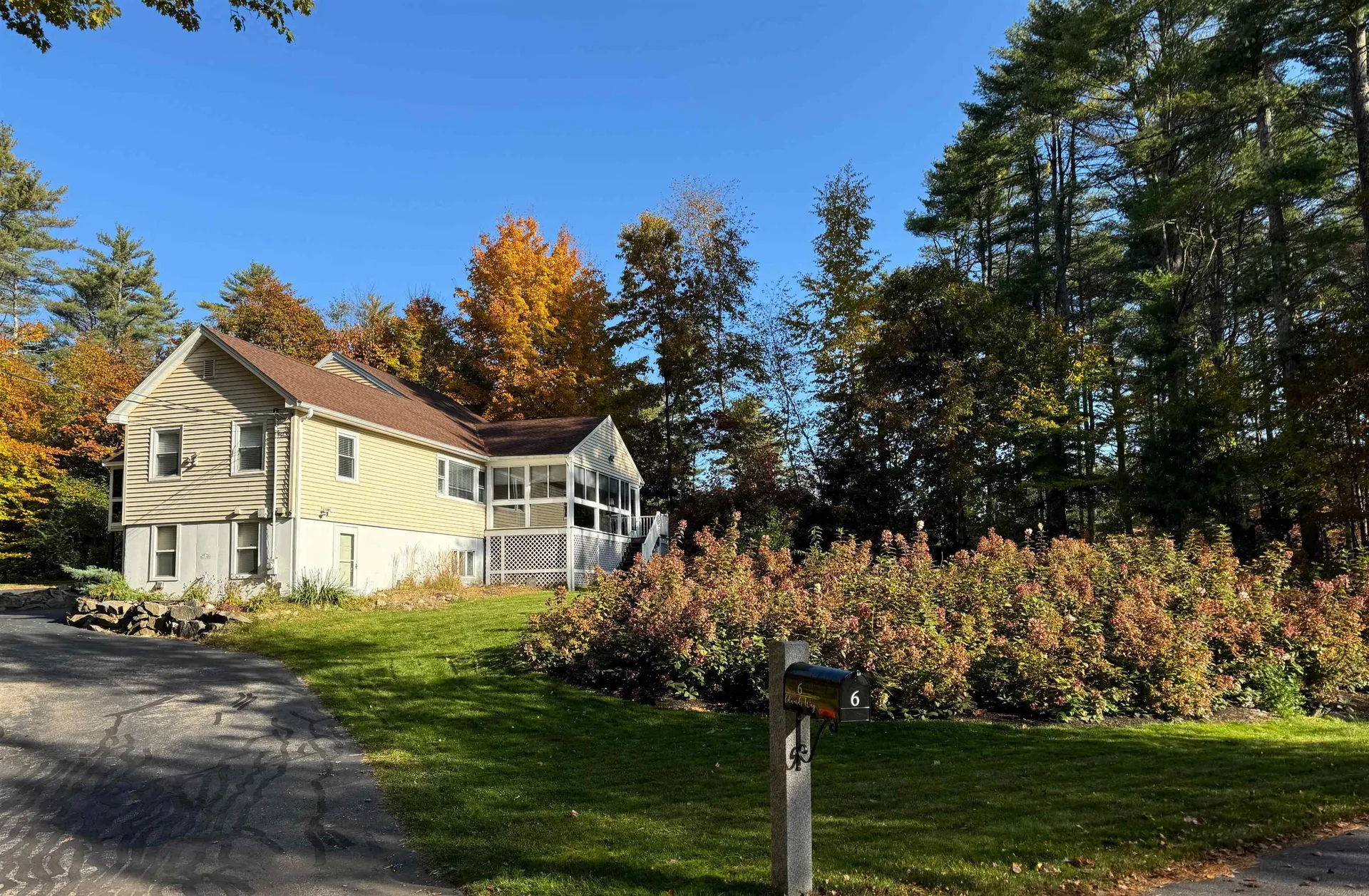 6 Edwards Way Wolfeboro NH 03894
