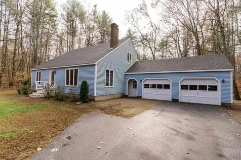 59 Belle Lane Lee NH 03861