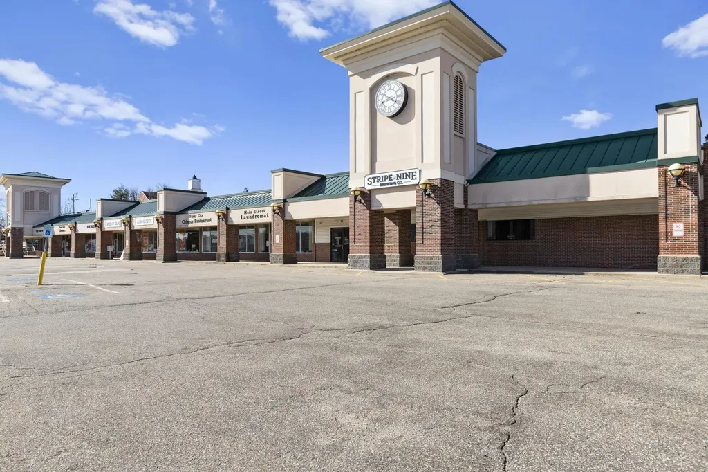 8 Somersworth Plaza Somersworth NH 03878
