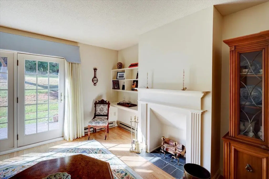 2214 The Terraces Drive Shelburne VT 05482