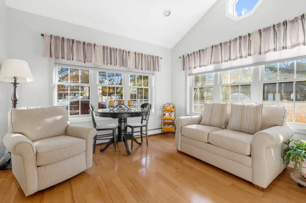 60 Hamburg Street Manchester NH 03102