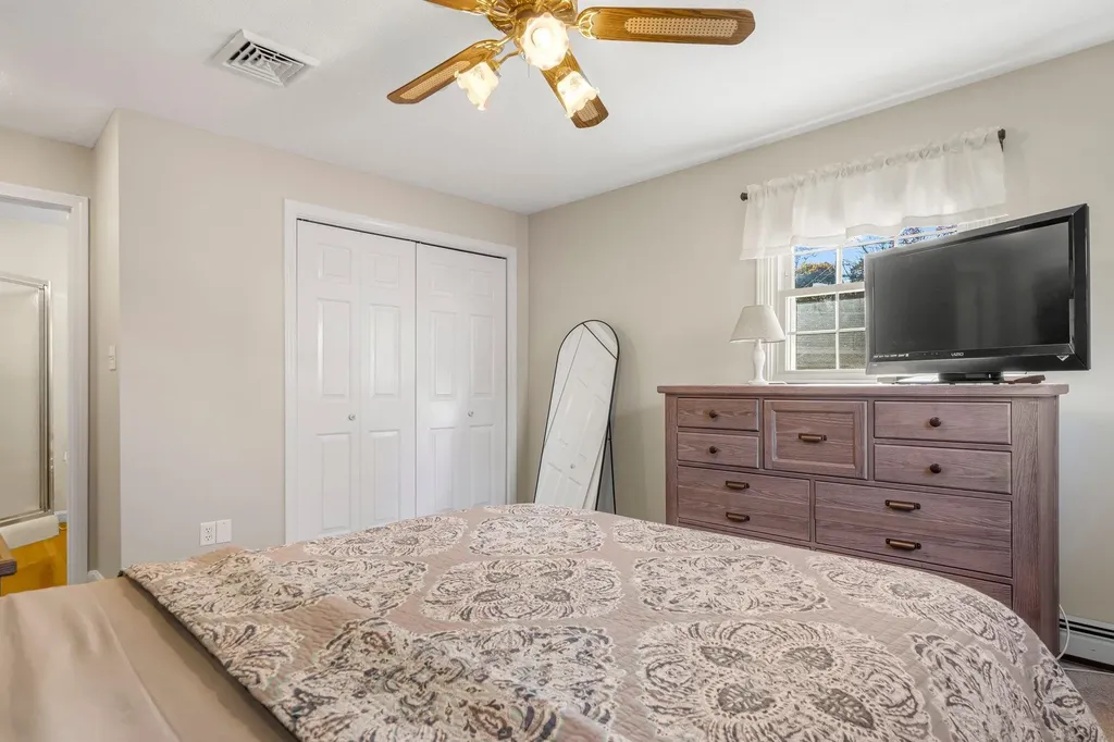 60 Hamburg Street Manchester NH 03102