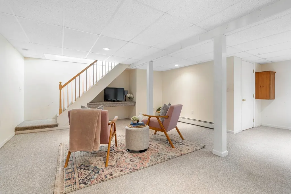 60 Hamburg Street Manchester NH 03102