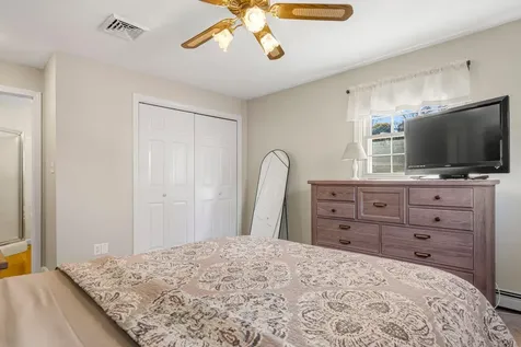 60 Hamburg Street Manchester NH 03102