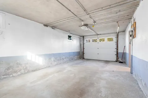 60 Hamburg Street Manchester NH 03102