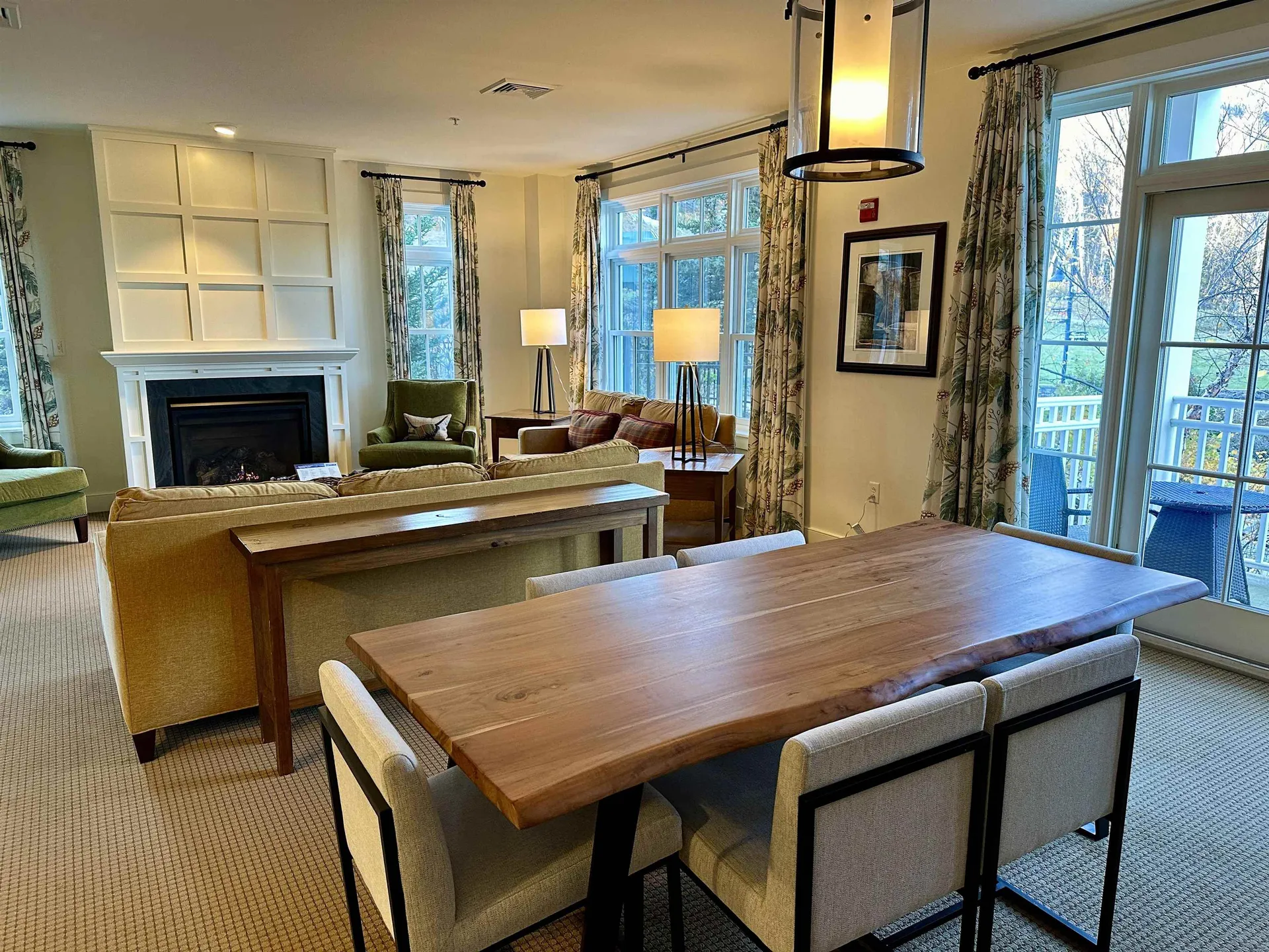 102 Forest 234 / Iv Drive Warren VT 05674