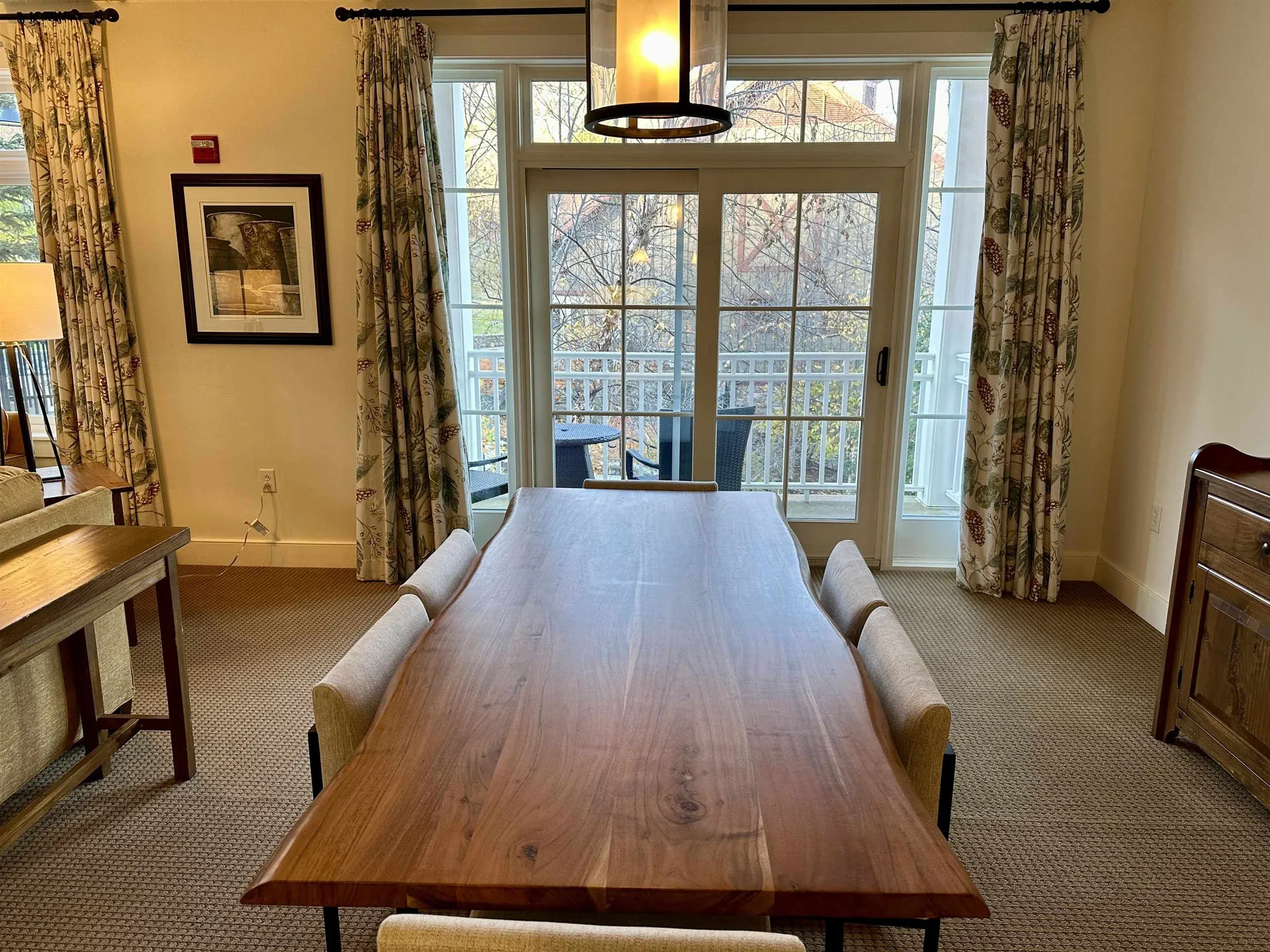 102 Forest 234 / Iv Drive Warren VT 05674