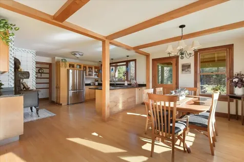 3037 South Lincoln Road Lincoln VT 05443