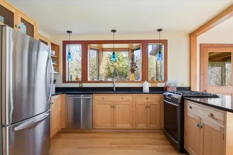 3037 South Lincoln Road Lincoln VT 05443