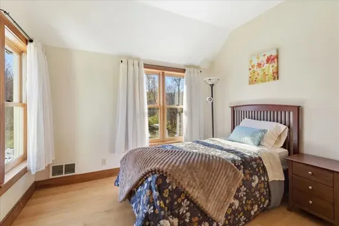 3037 South Lincoln Road Lincoln VT 05443