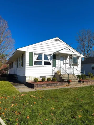 37 Dundee Street St. Johnsbury VT 05819