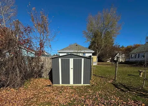 37 Dundee Street St. Johnsbury VT 05819
