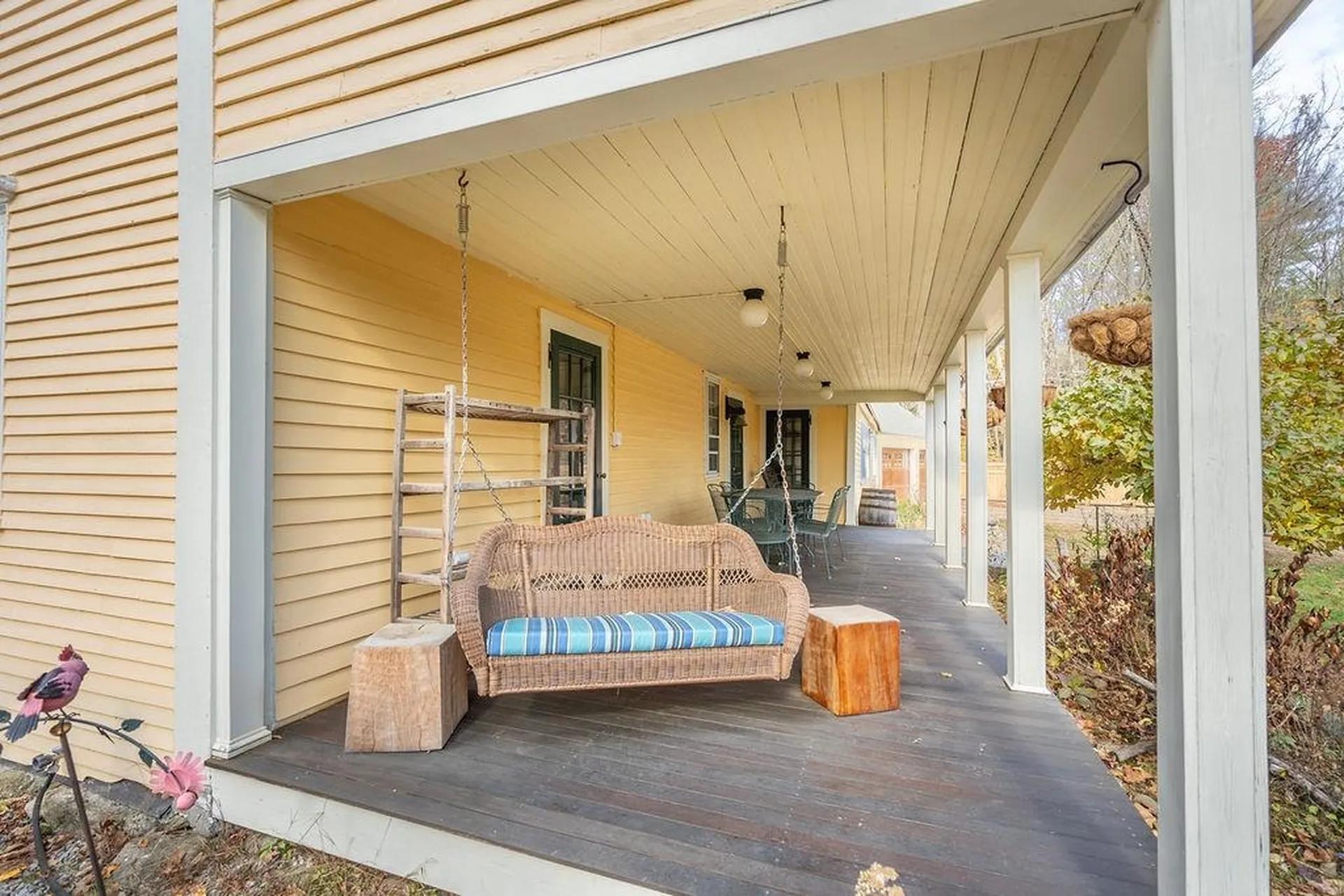 18 Middle Road Deerfield NH 03037