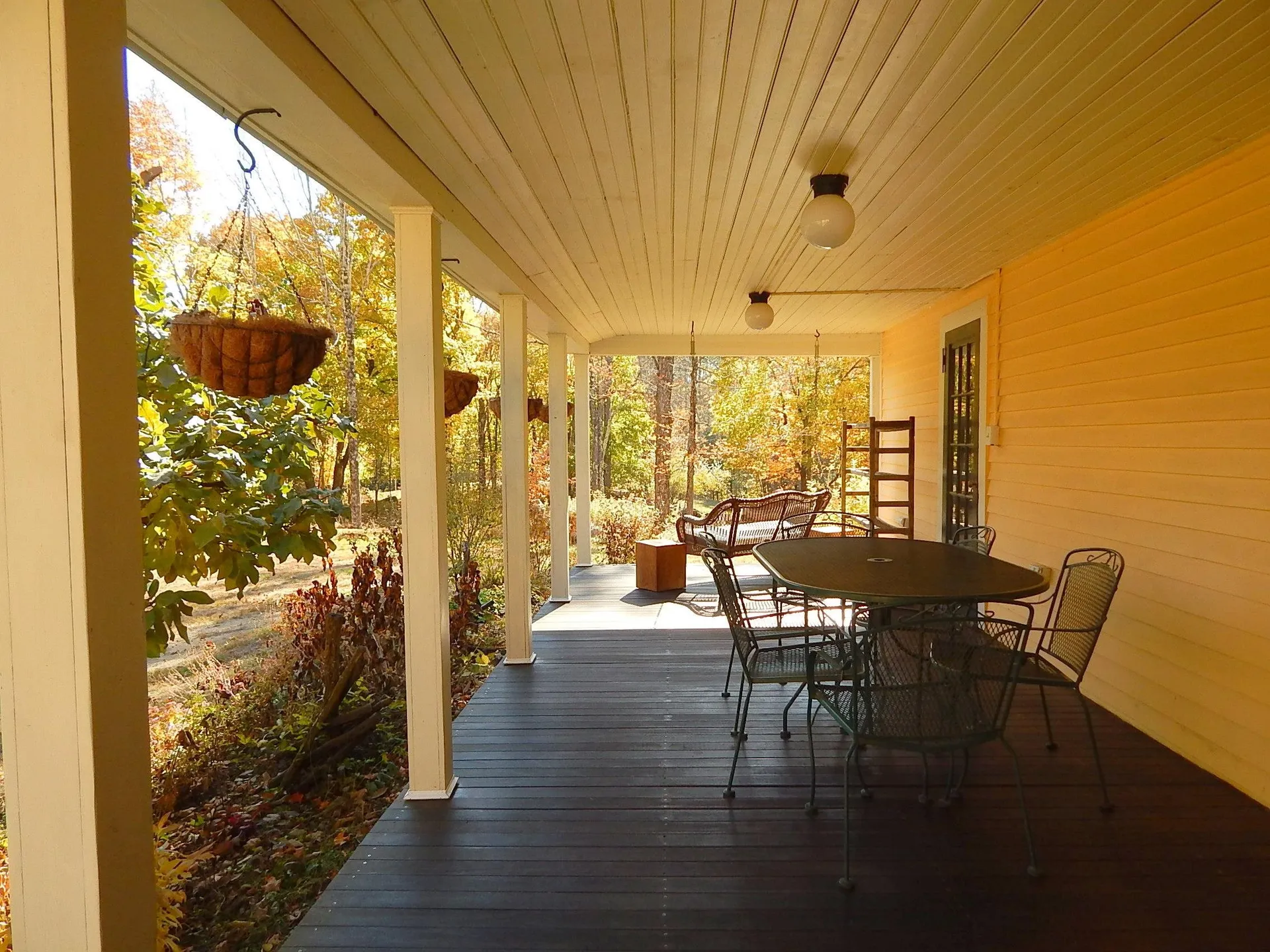 18 Middle Road Deerfield NH 03037