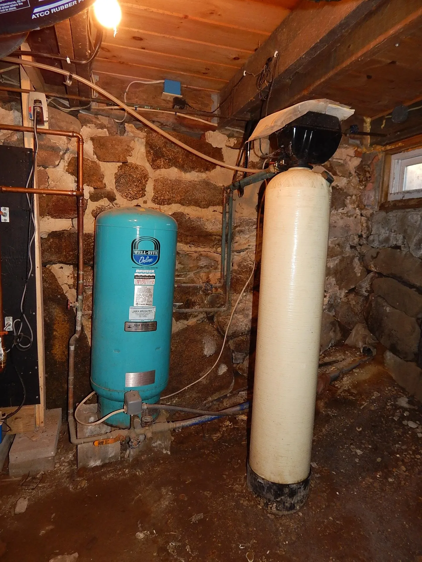 18 Middle Road Deerfield NH 03037