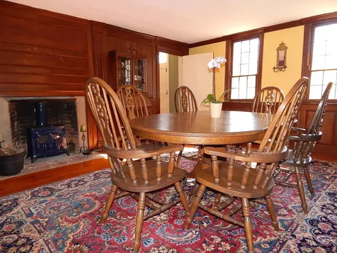 18 Middle Road Deerfield NH 03037