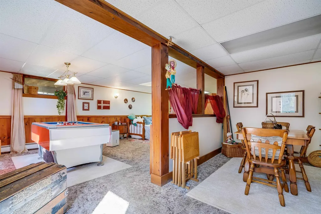 53 Lark Street Franklin NH 03235