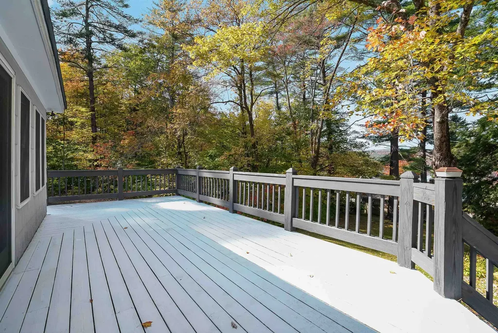 53 Lark Street Franklin NH 03235