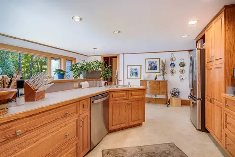 53 Lark Street Franklin NH 03235