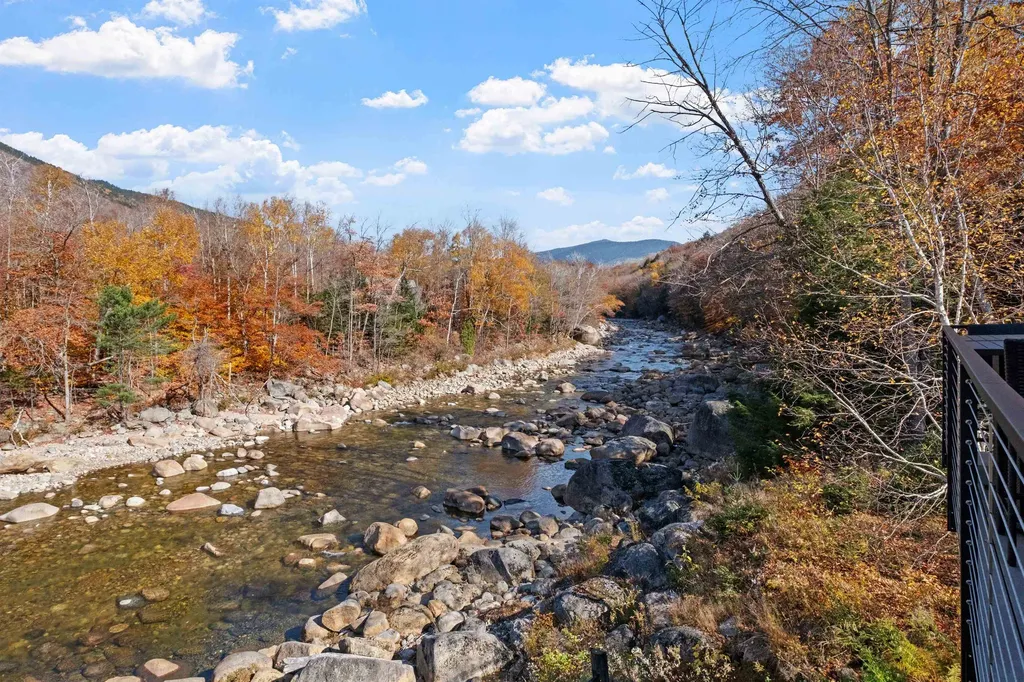 28 Loonwood Drive Lincoln NH 03251