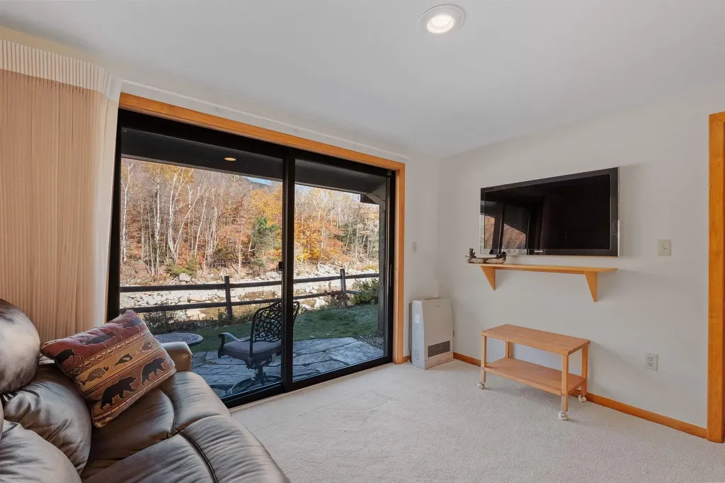 28 Loonwood Drive Lincoln NH 03251