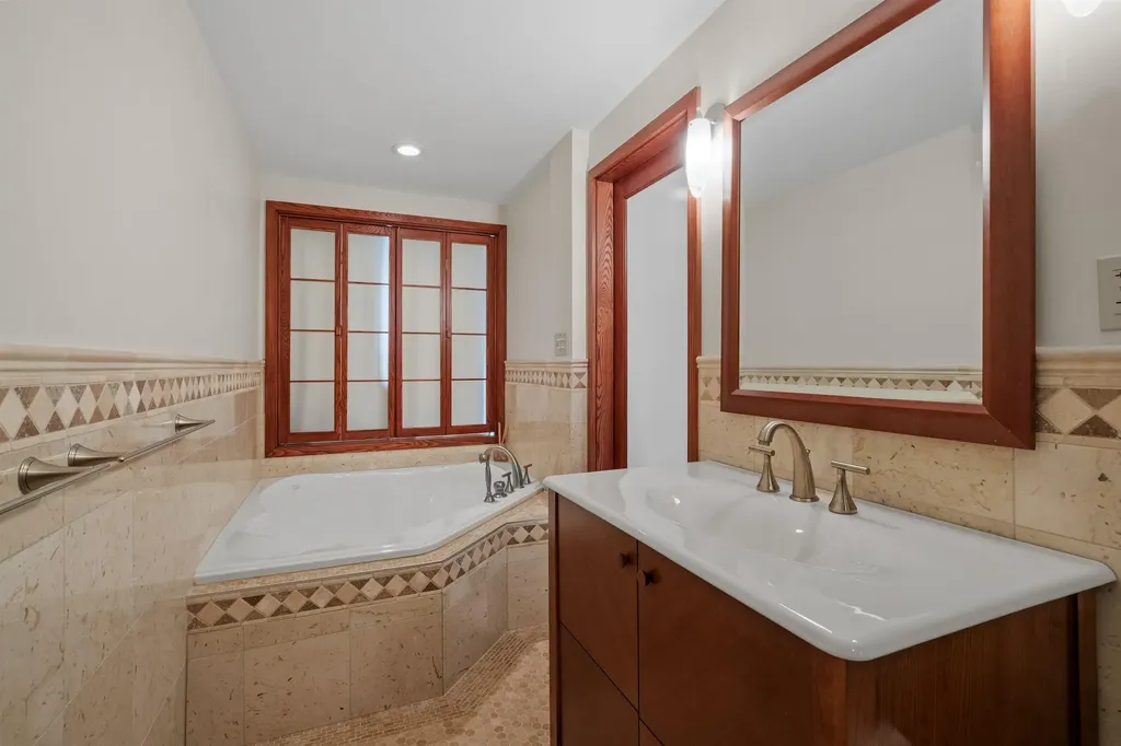 28 Loonwood Drive Lincoln NH 03251