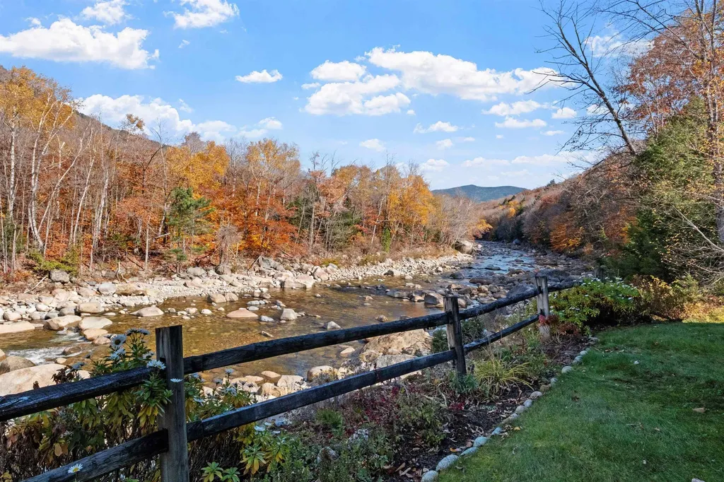 28 Loonwood Drive Lincoln NH 03251