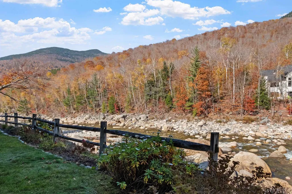 28 Loonwood Drive Lincoln NH 03251