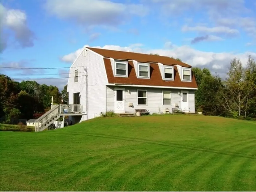 15 Juniper Road Derry NH 03038