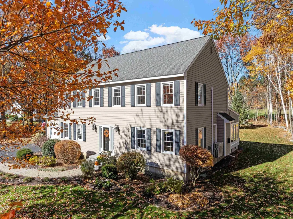74 Oakmont Drive Concord NH 03301