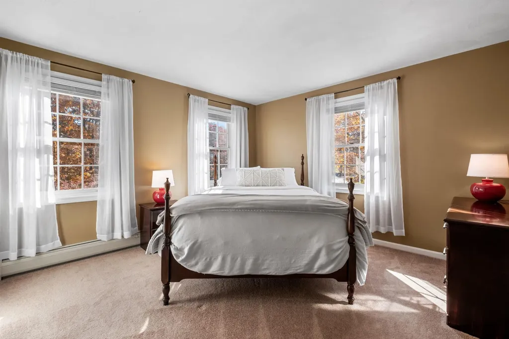 74 Oakmont Drive Concord NH 03301