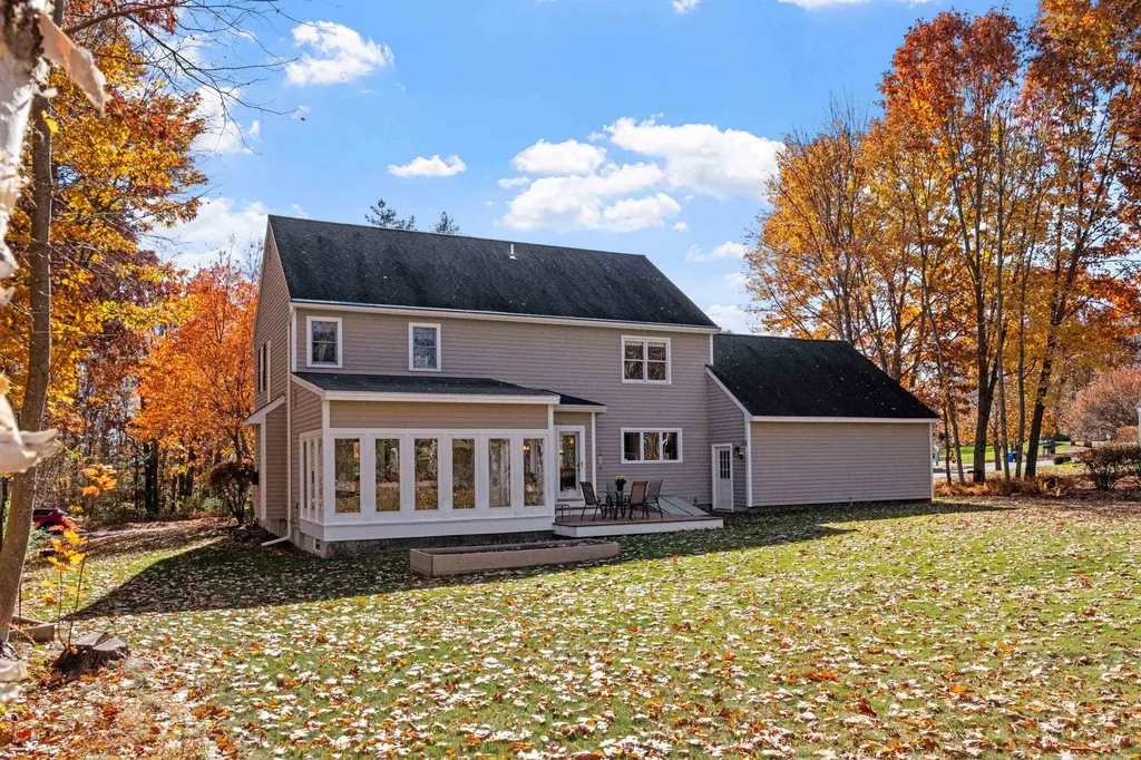 74 Oakmont Drive Concord NH 03301