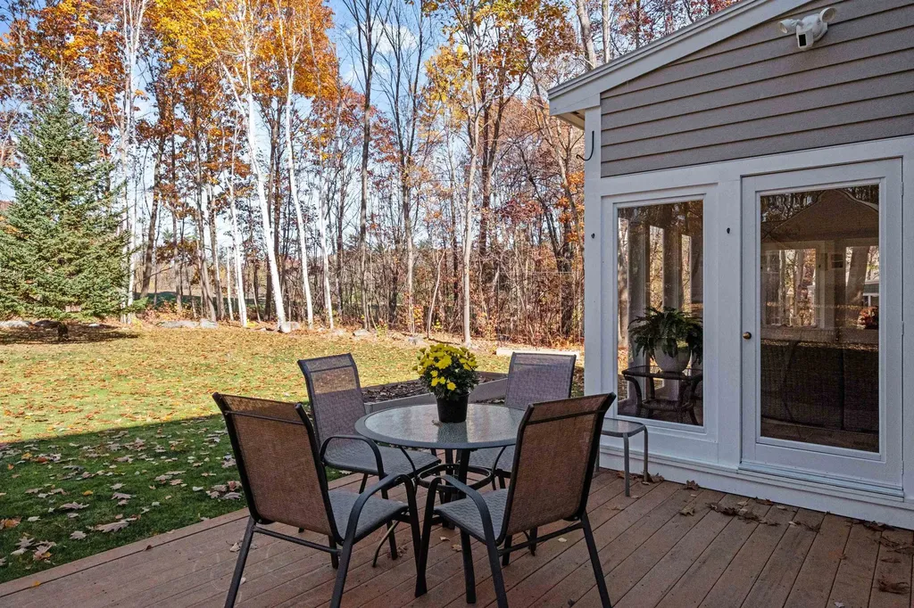 74 Oakmont Drive Concord NH 03301