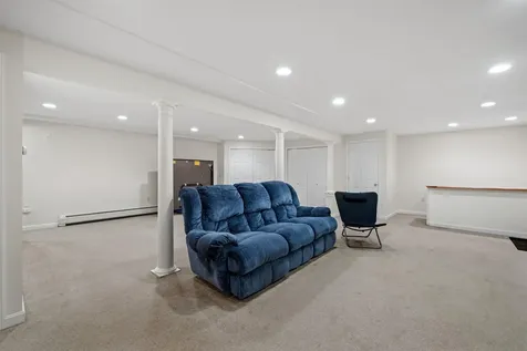 74 Oakmont Drive Concord NH 03301