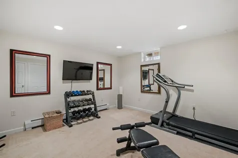 74 Oakmont Drive Concord NH 03301