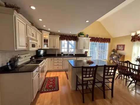 11 Autumn Lane East Kingston NH 03827