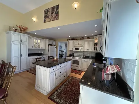 11 Autumn Lane East Kingston NH 03827