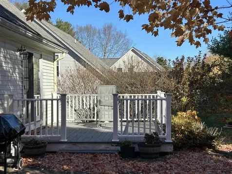 11 Autumn Lane East Kingston NH 03827