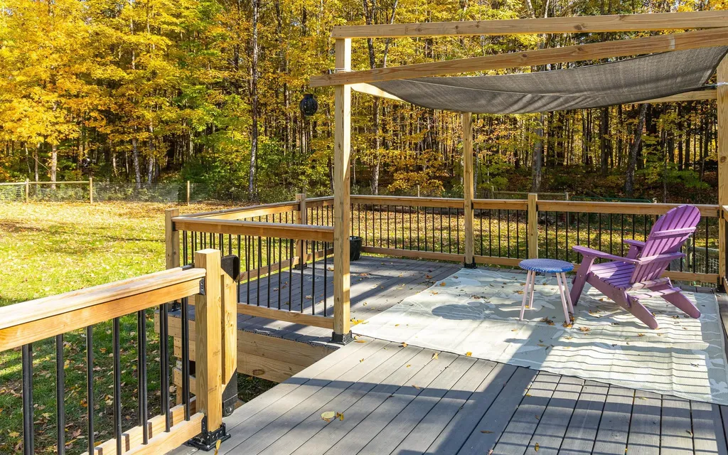 89 River Street Alstead NH 03602