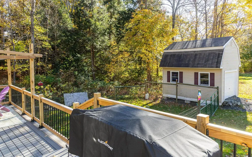 89 River Street Alstead NH 03602