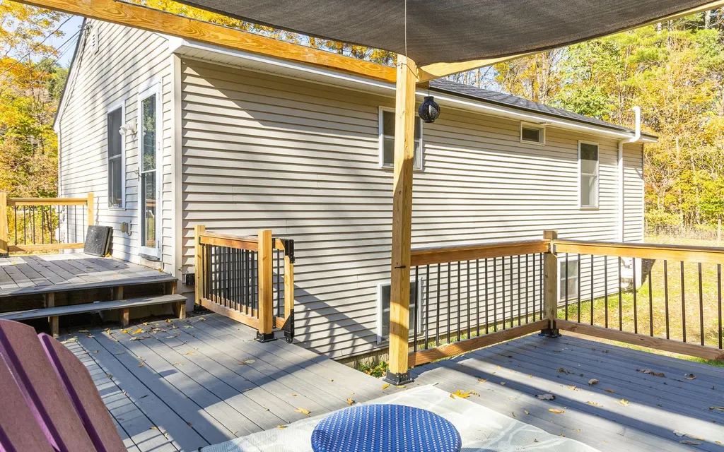 89 River Street Alstead NH 03602