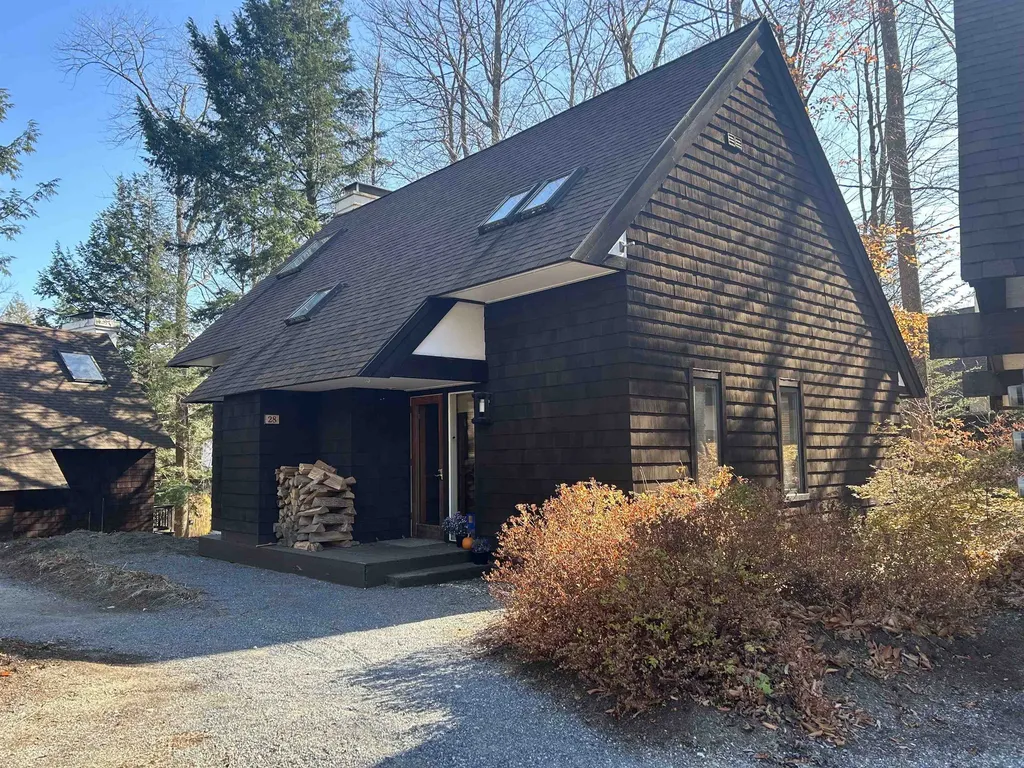28 Nuthatch Road Winhall VT 05340