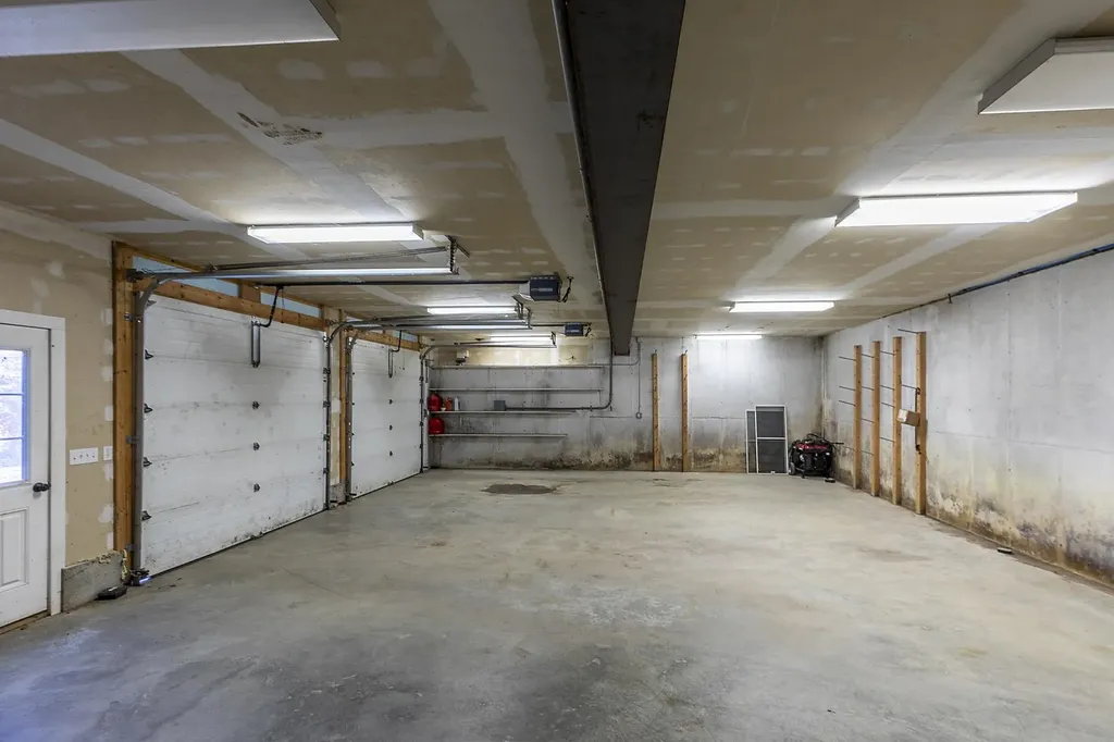 8049 Vt Route 12 Barnard VT 05031